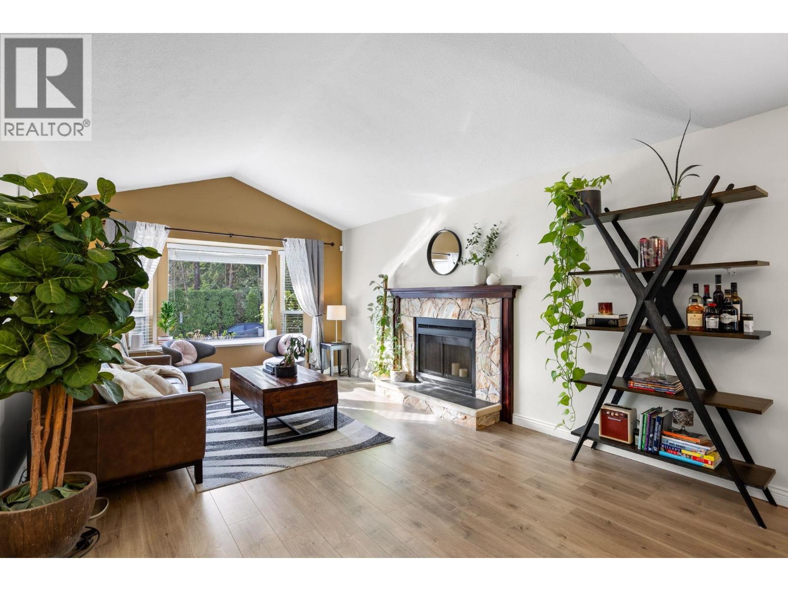 2983 Walton Avenue Property Photo 2
