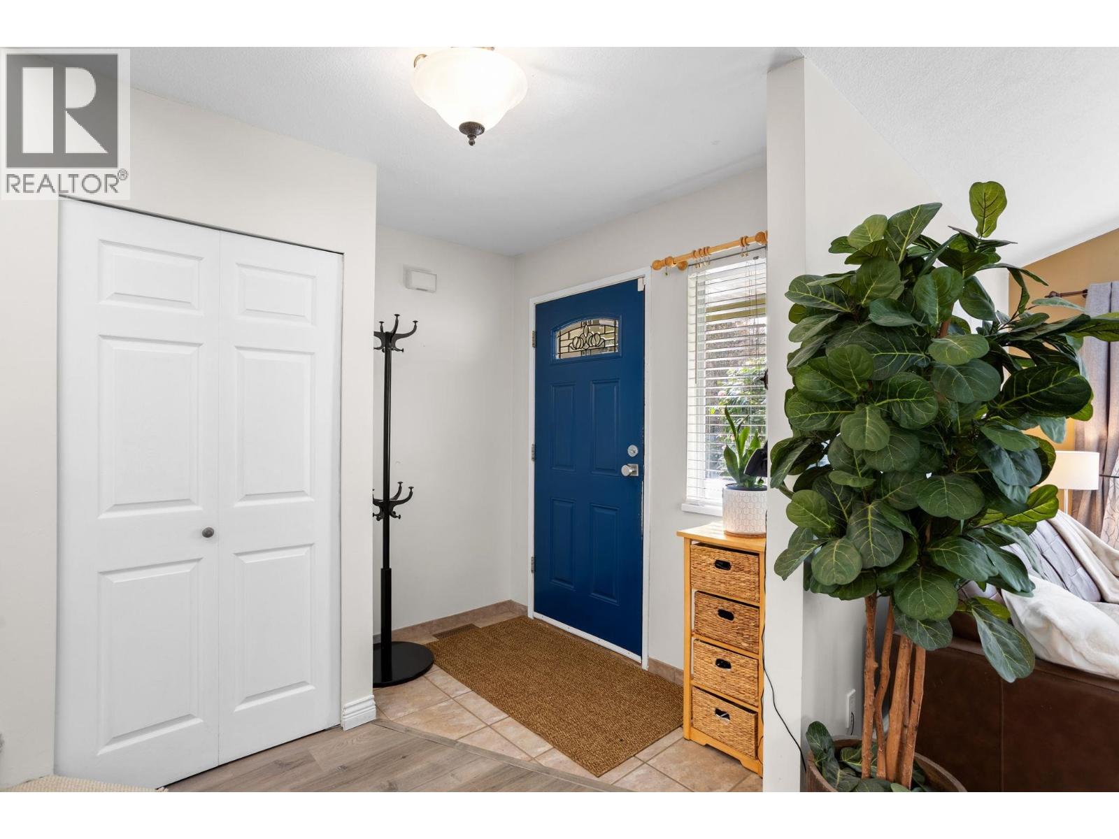 2983 Walton Avenue Property Photo 4