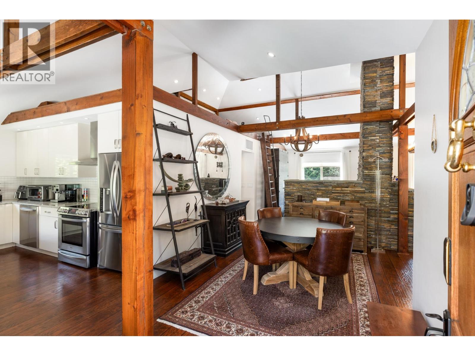 1924 Fulton Avenue Property Photo 9