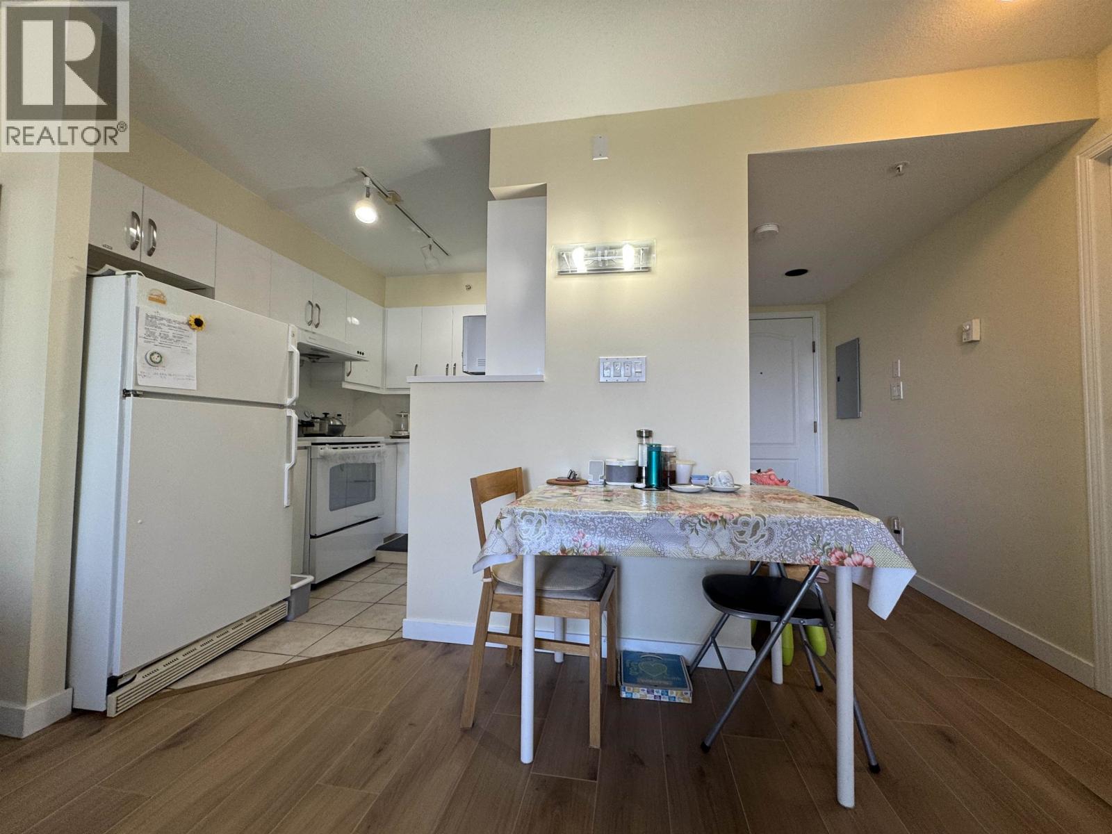 1206 6119 Cooney Road Property Photo 4
