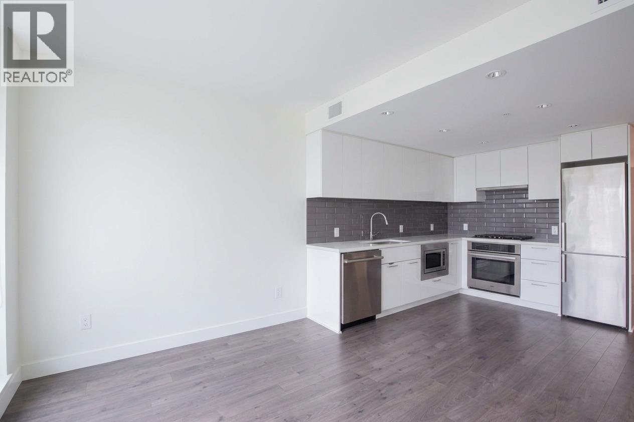 1002 8533 River District Crossing Property Photo 2