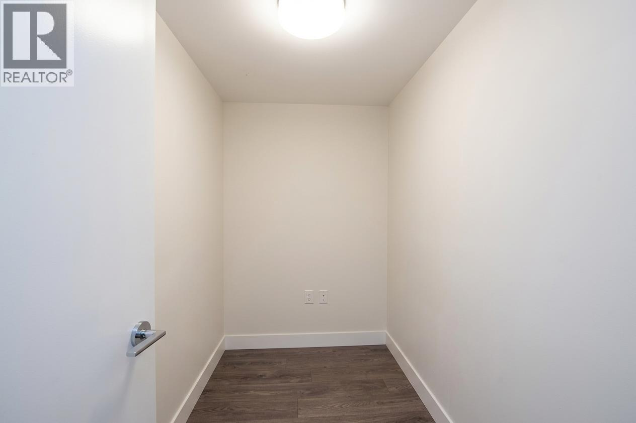 1002 8533 River District Crossing Property Photo 9