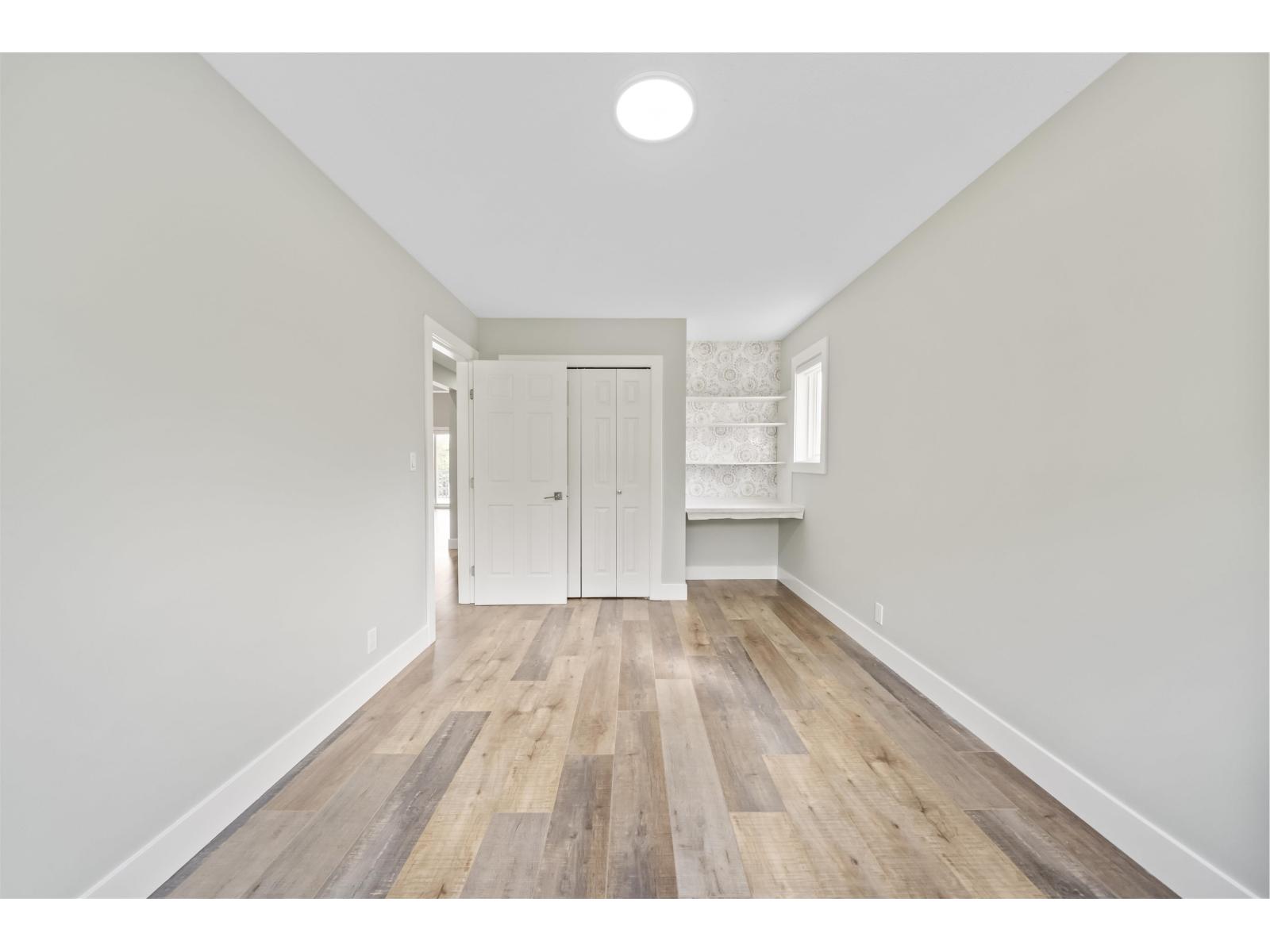 18018 60 Avenue Property Photo 22