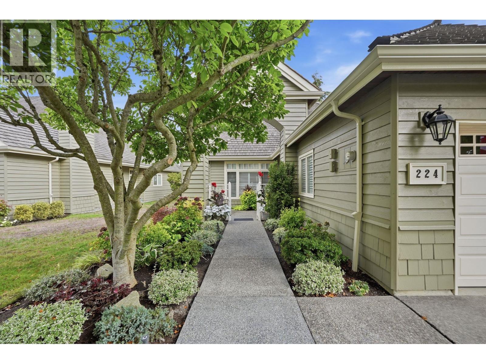 224 6505 3 Avenue Property Photo 1