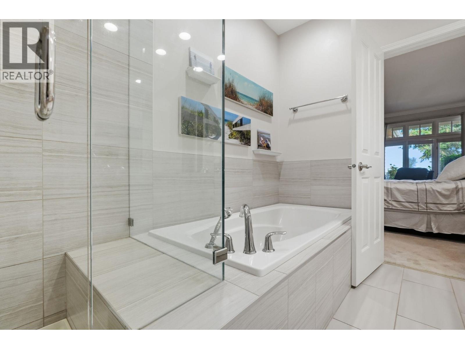 224 6505 3 Avenue Property Photo 26