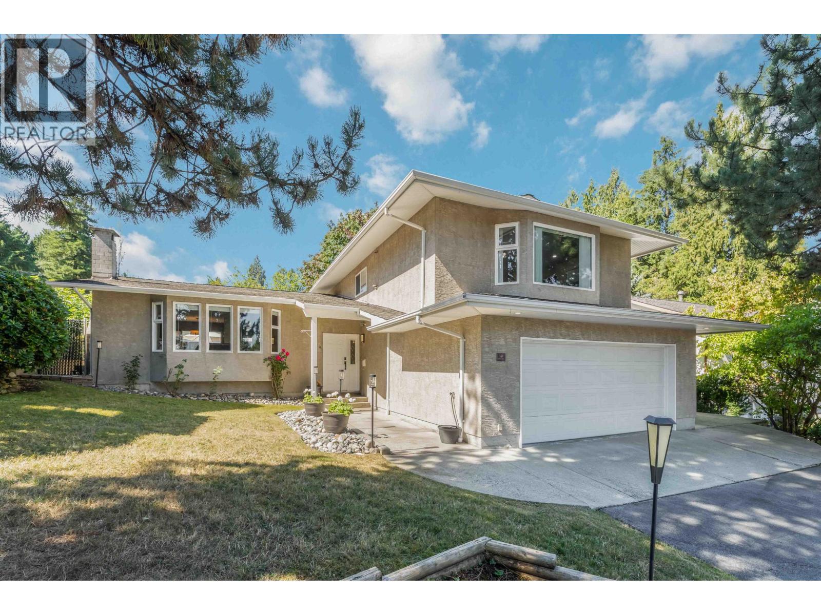 1167 Victory Drive Property Photo 1