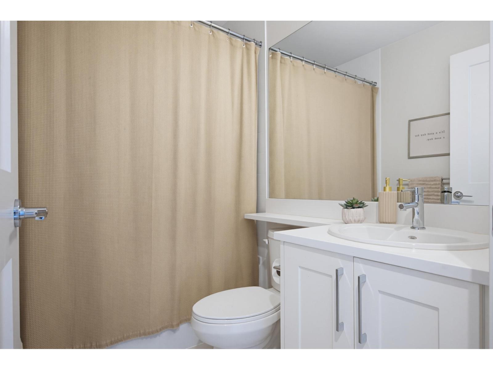 8 1871 165a Street Property Photo 23