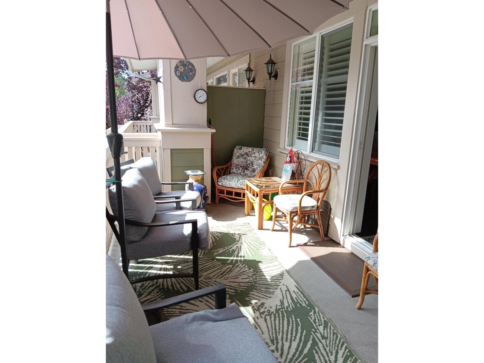 61 2588 152 Street Property Photo 10