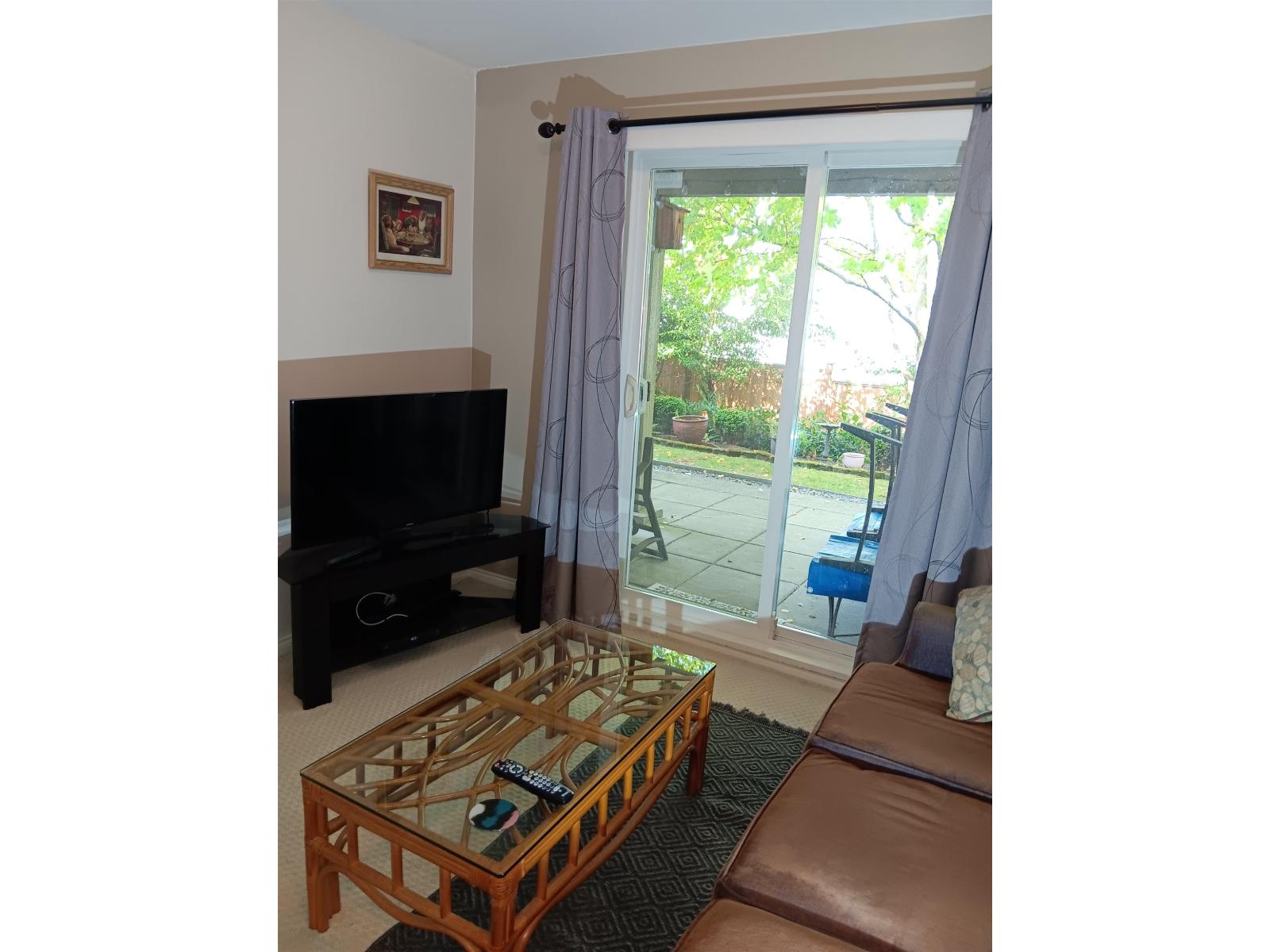61 2588 152 Street Property Photo 21