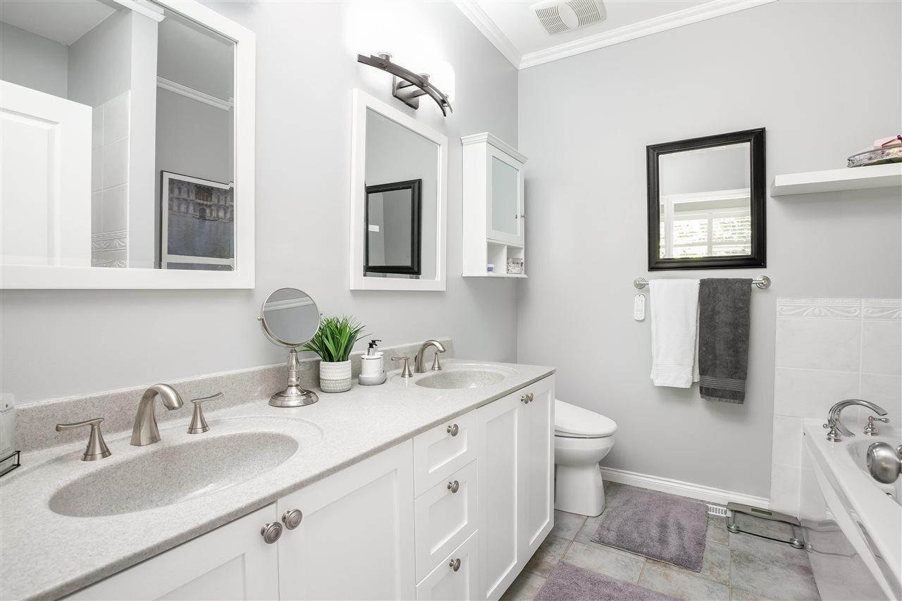 61 2588 152 Street Property Photo 35