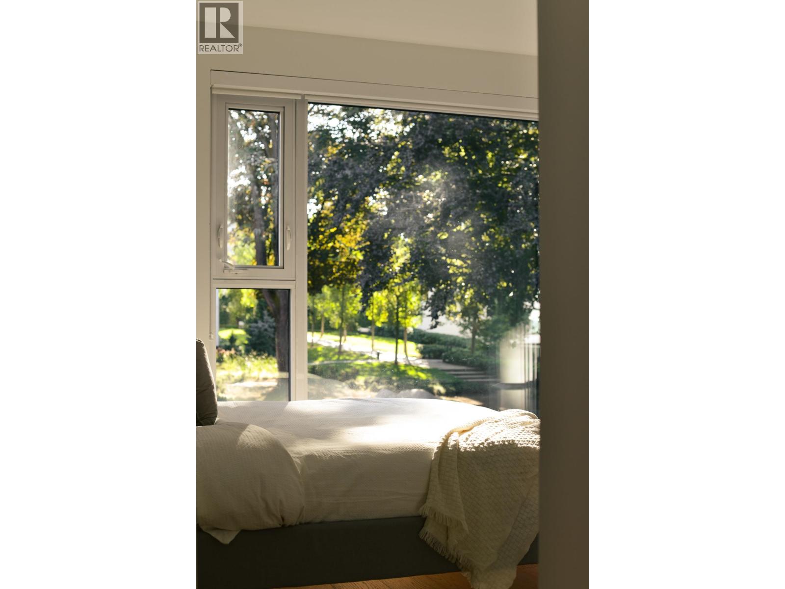 302 7128 Adera Street Property Photo 16
