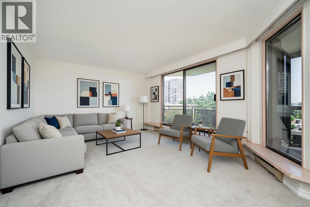 801 444 Lonsdale Avenue Property Photo 1
