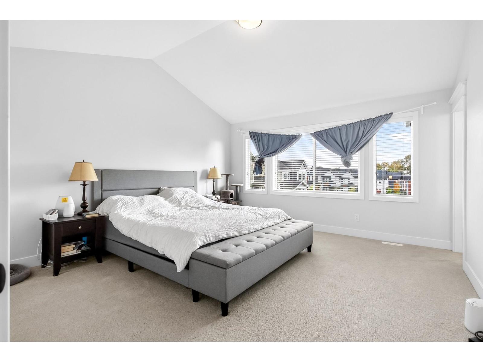 16532 20a Avenue Property Photo 18