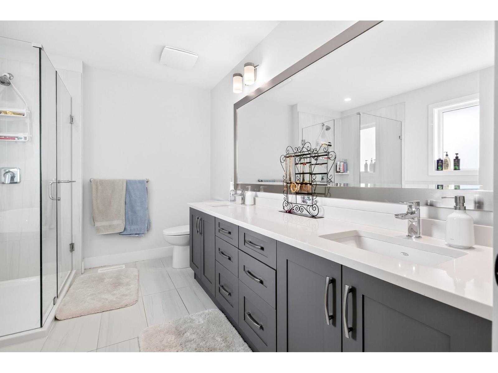 16532 20a Avenue Property Photo 23