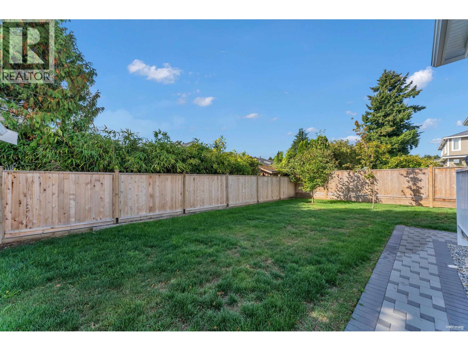 5038 12 Avenue Property Photo 4