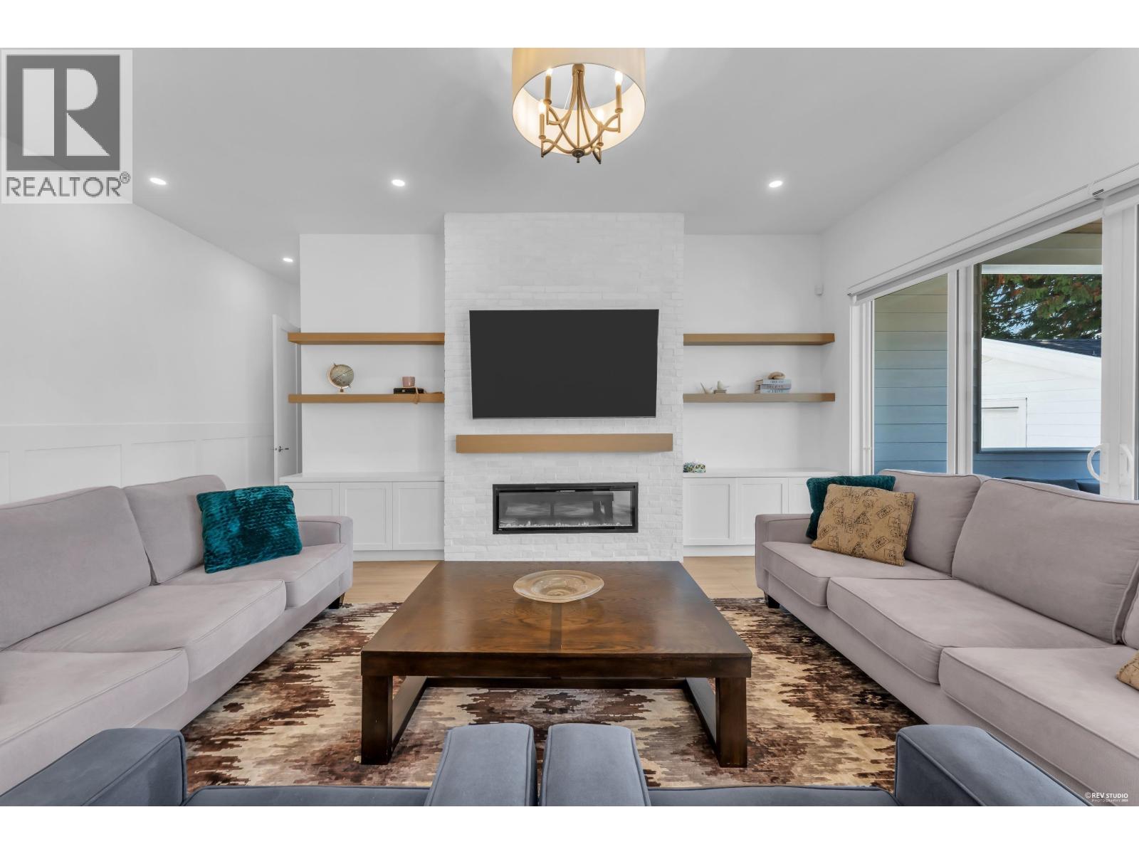 5038 12 Avenue Property Photo 16