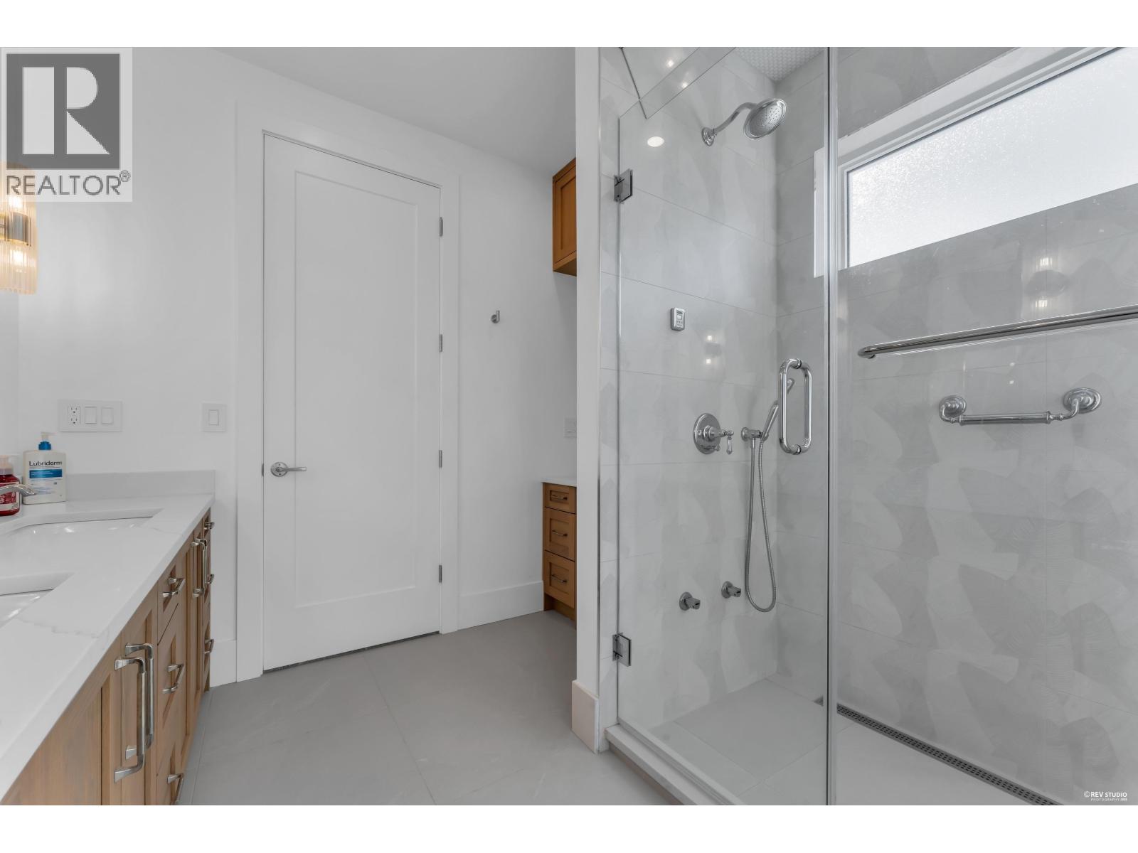 5038 12 Avenue Property Photo 26