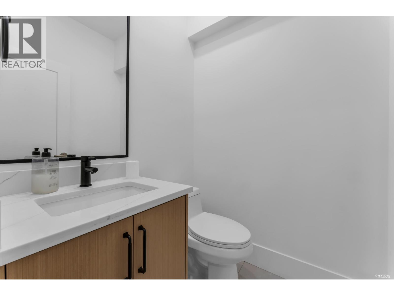 5038 12 Avenue Property Photo 29