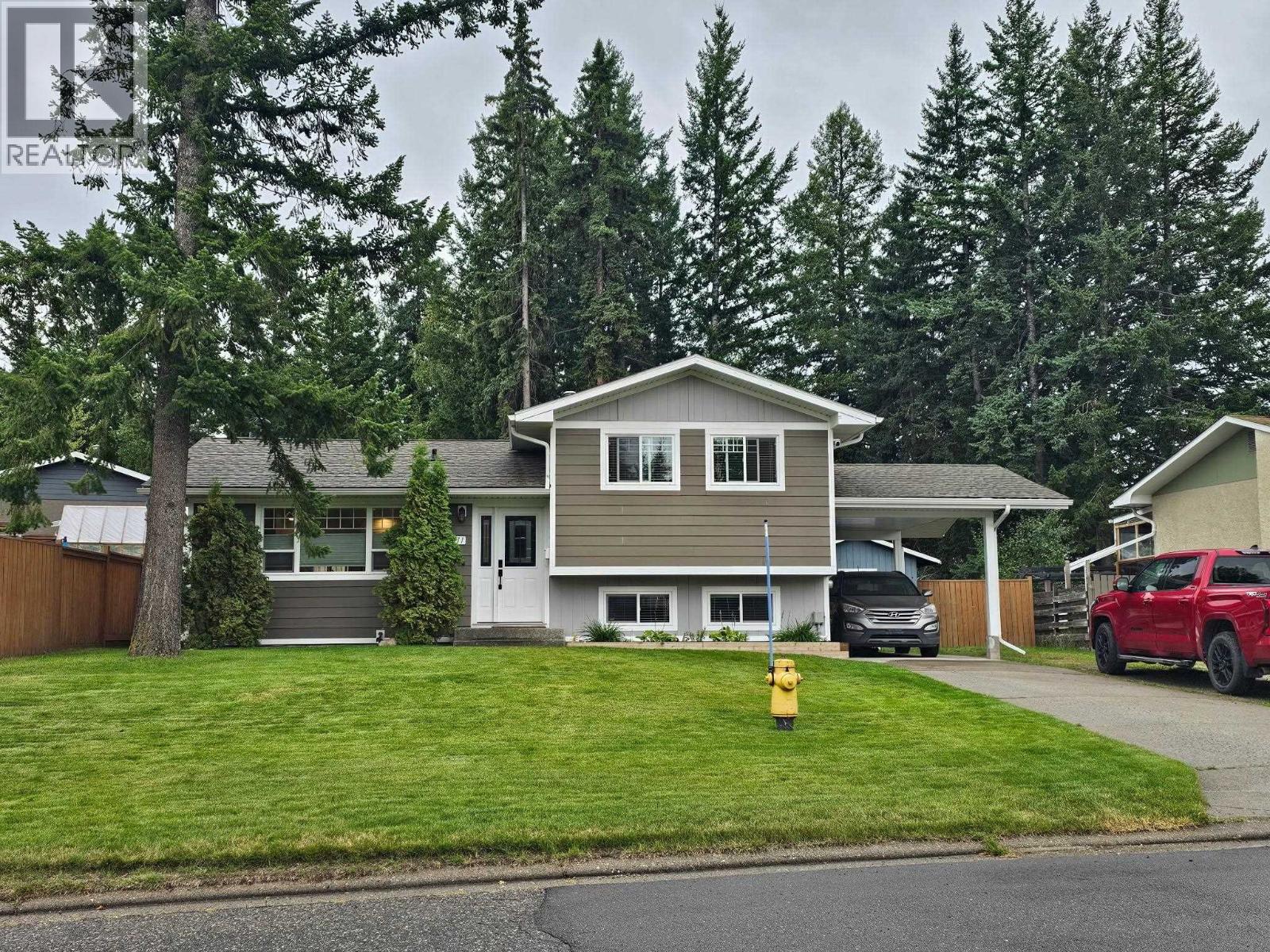 7511 JEAN DE BREBEUF CRESCENT