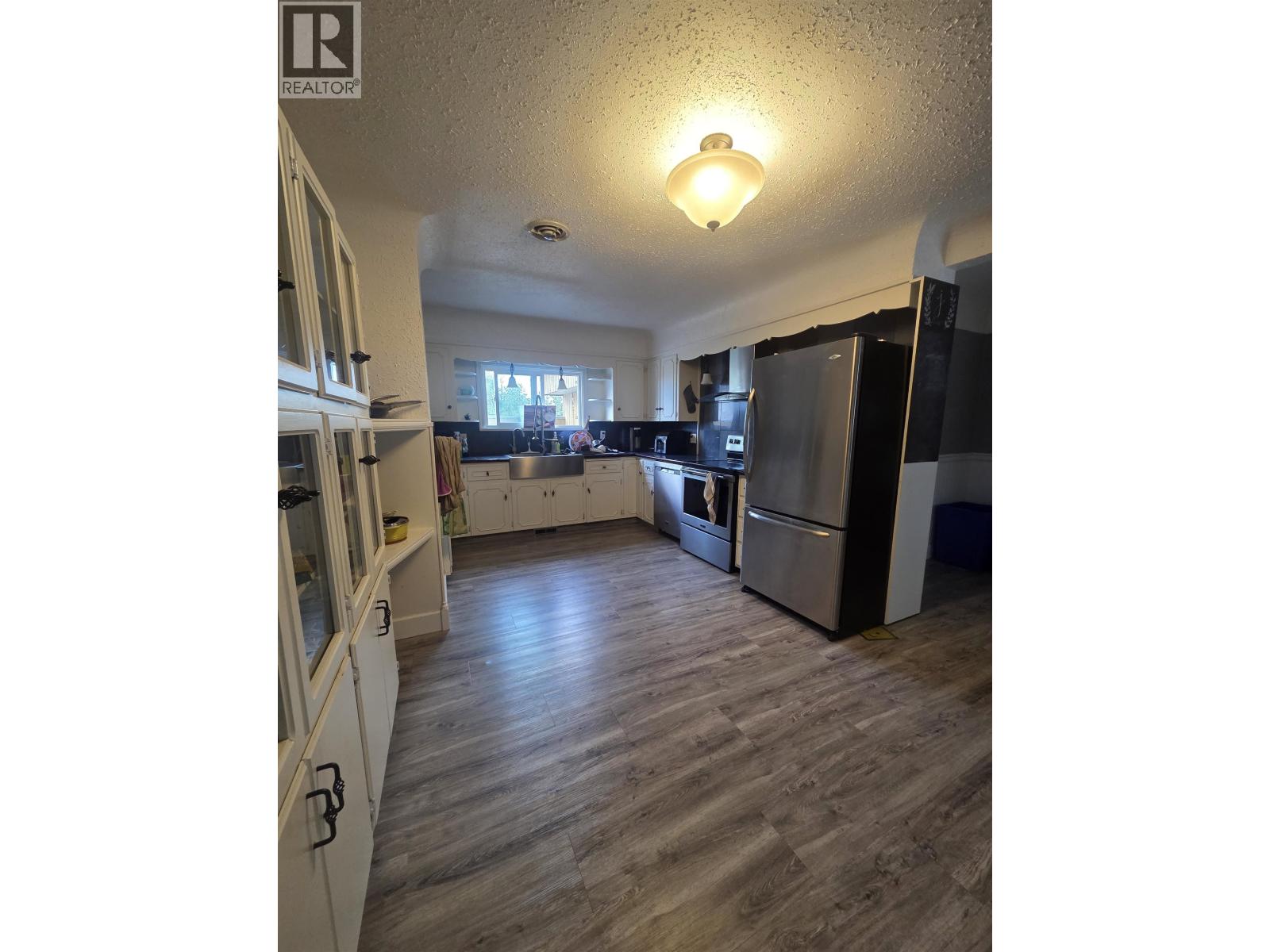 2550 Laurier Crescent Property Photo 10