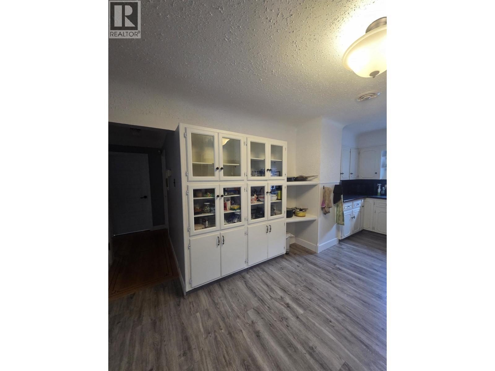 2550 Laurier Crescent Property Photo 12