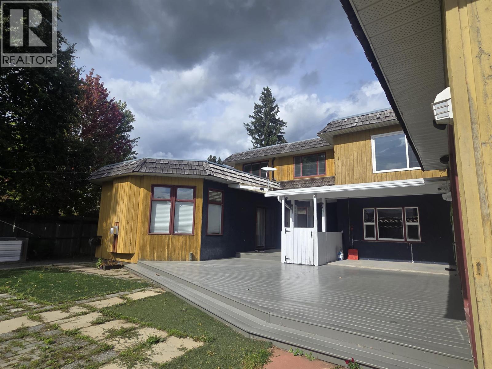 2550 Laurier Crescent Property Photo 17
