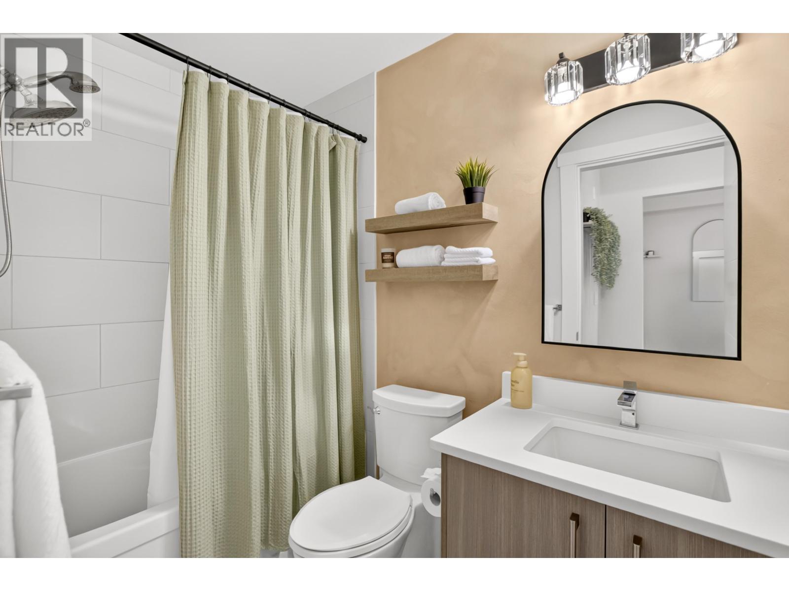 106 2460 Kelly Avenue Property Photo 17