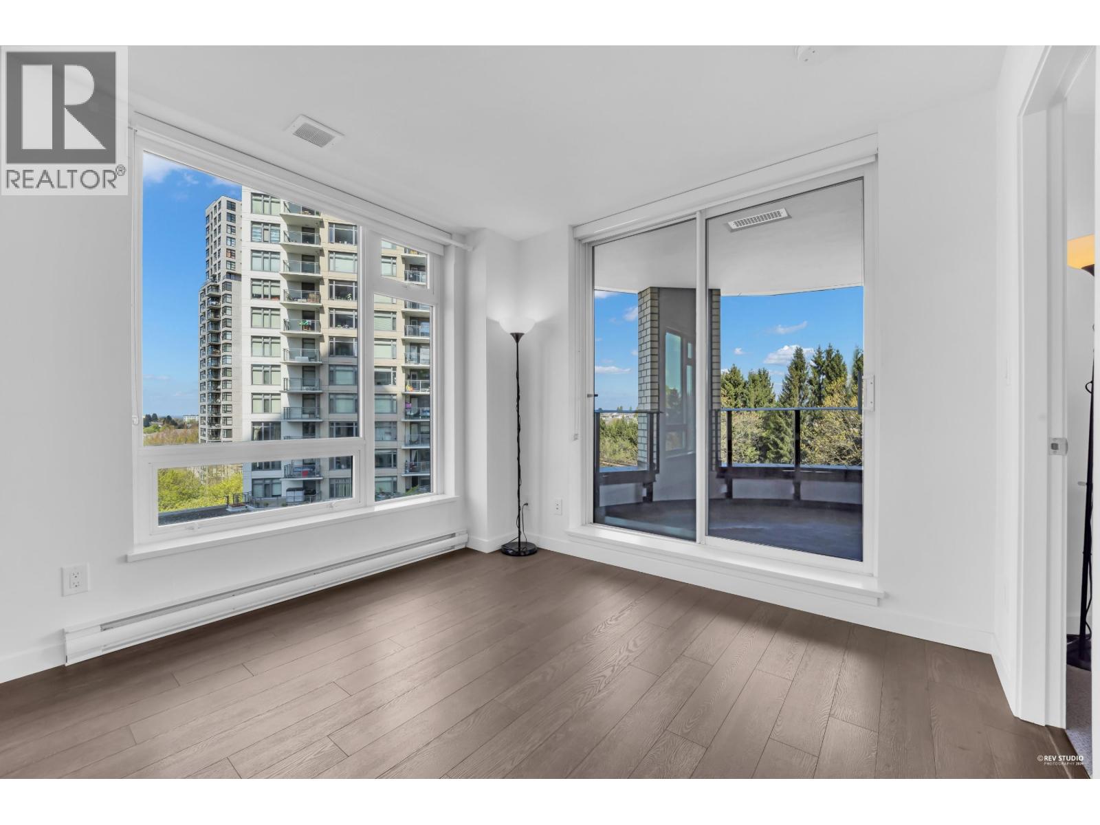 805 5470 Ormidale Street Property Photo 9