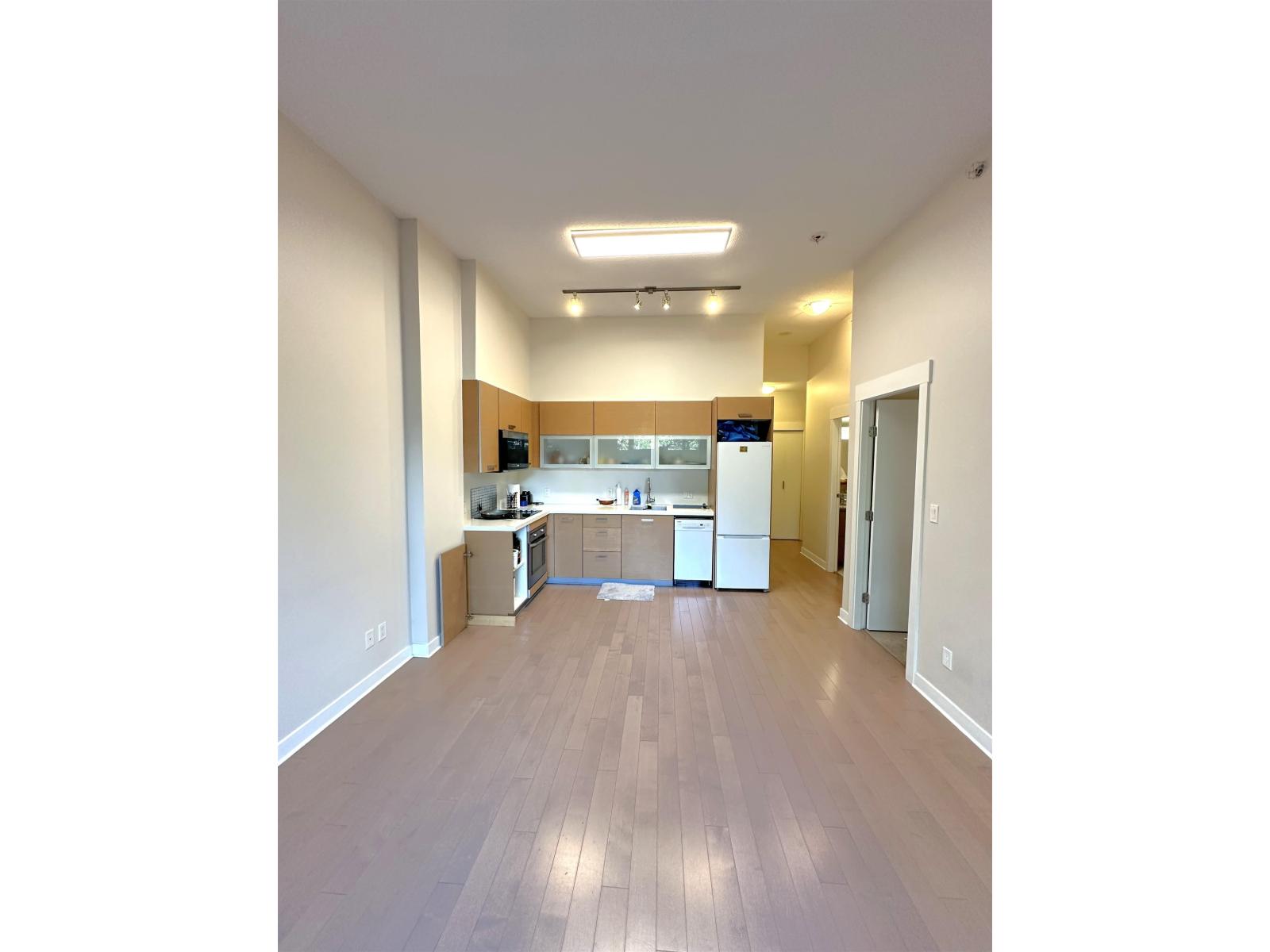 102 13380 108 Avenue Property Photo 1