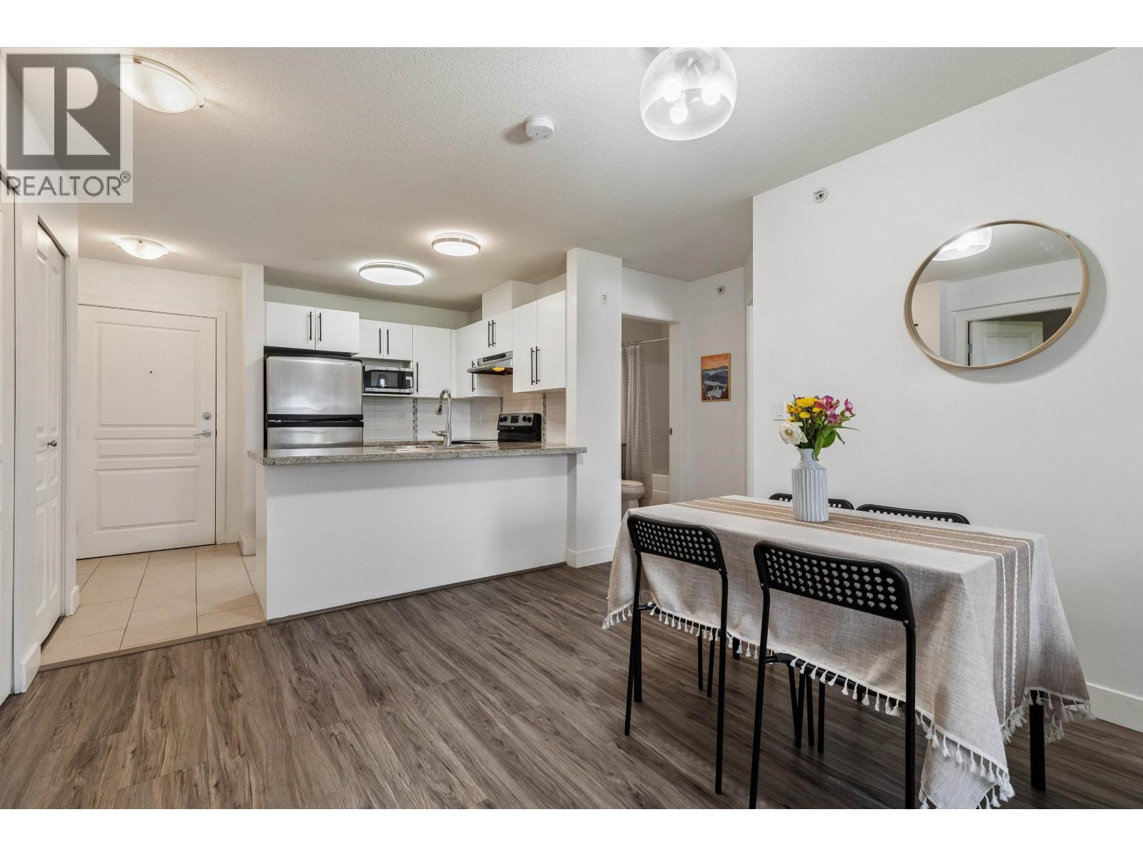 408 2088 Beta Avenue Property Photo 5