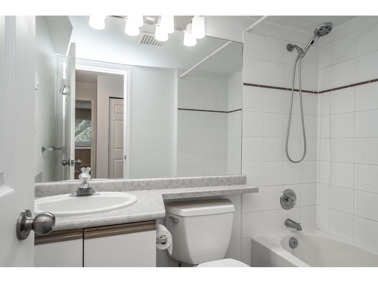 203 2855 152 Street Property Photo 17