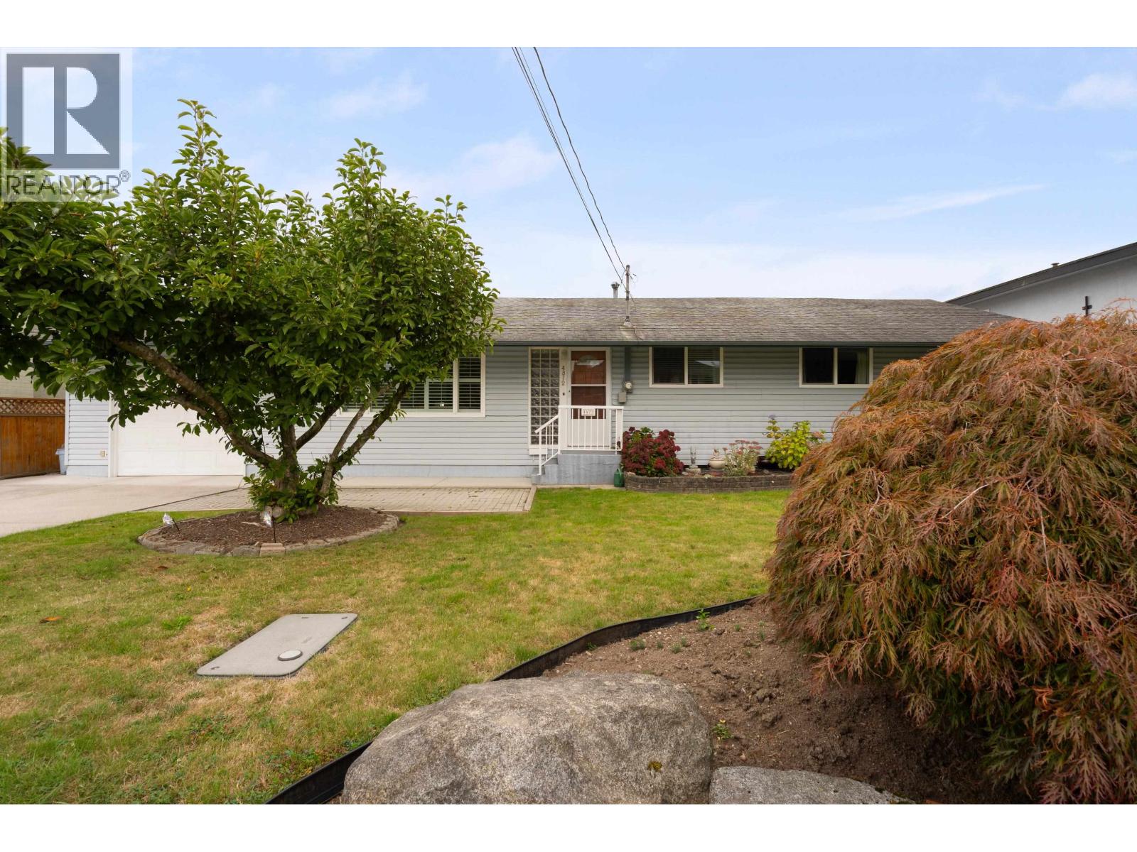 4872 58 STREET Property Photo 1