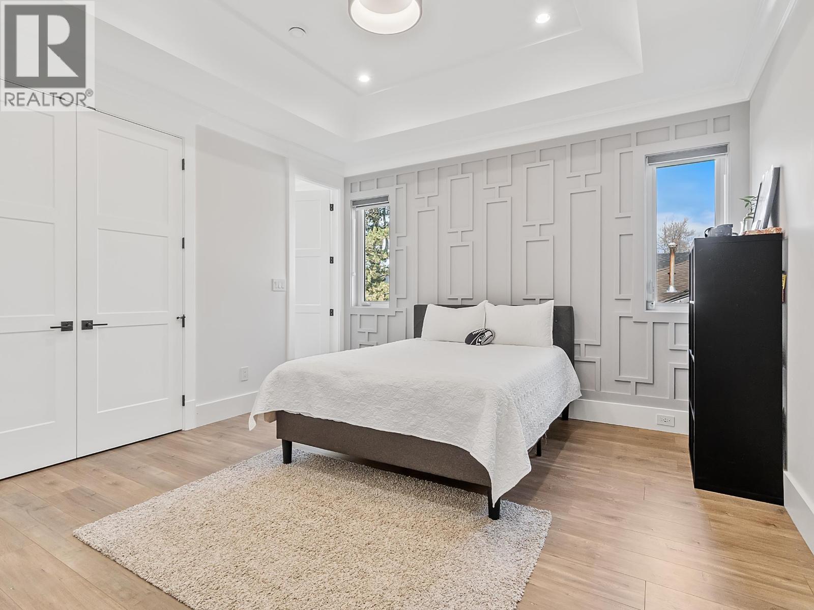 9591 Florimond Road Property Photo 25