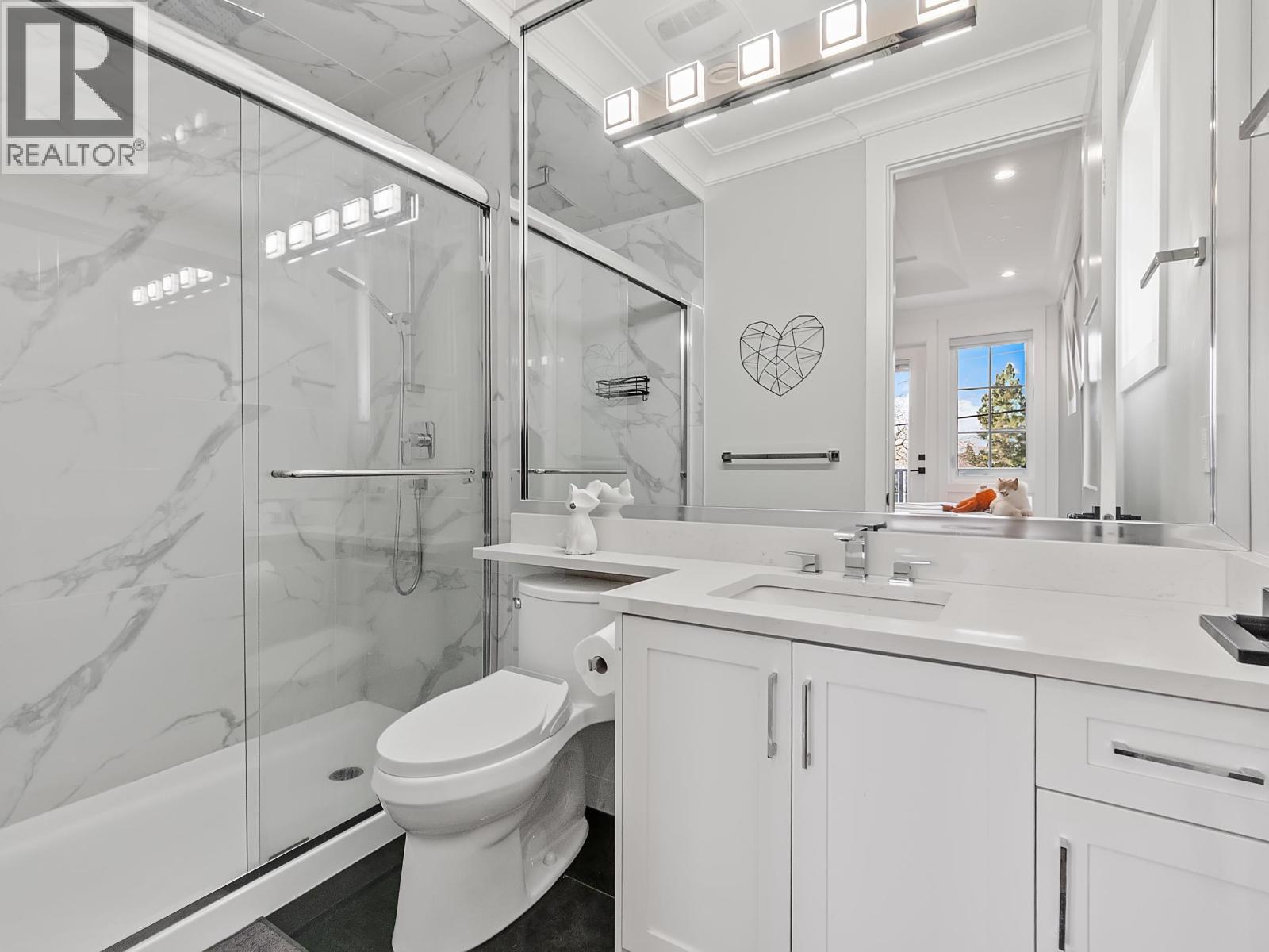 9591 Florimond Road Property Photo 28