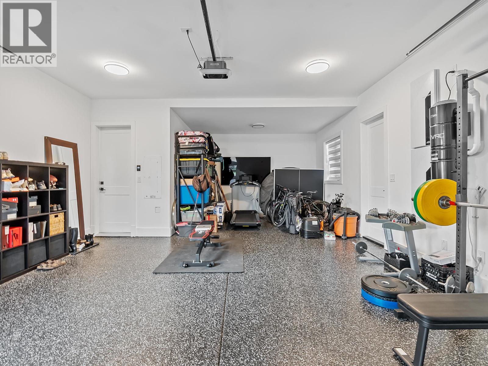 9591 Florimond Road Property Photo 33