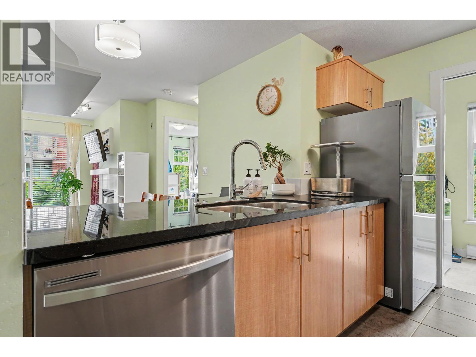309 3260 St Johns Street Property Photo 11