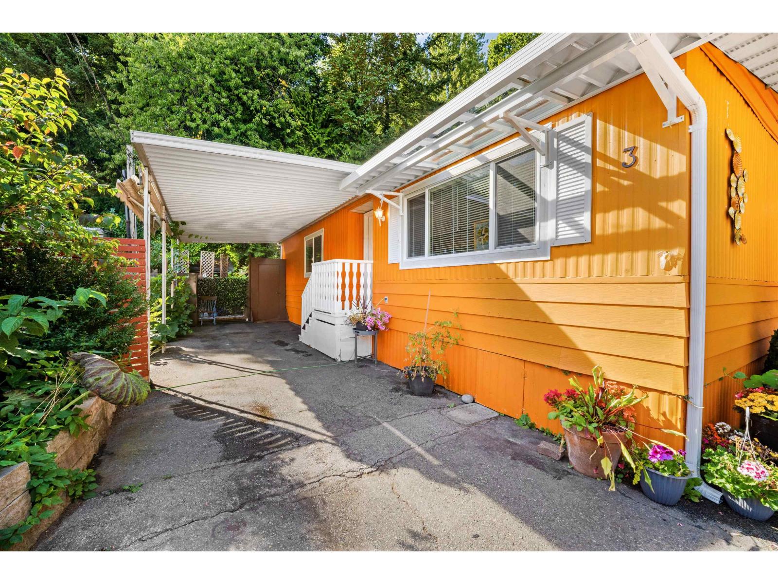 3 6280 King George Boulevard Property Photo 8