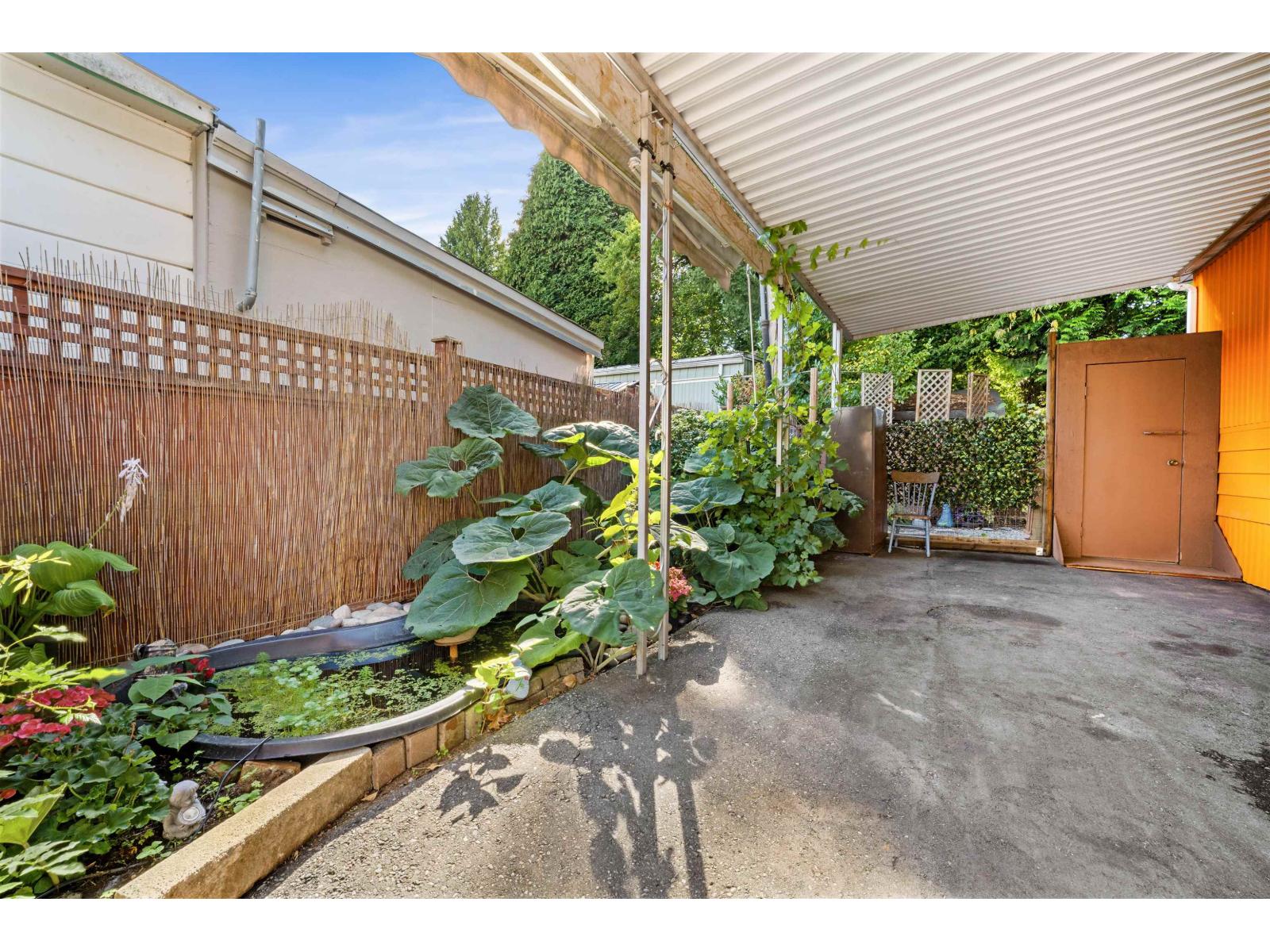 3 6280 King George Boulevard Property Photo 11