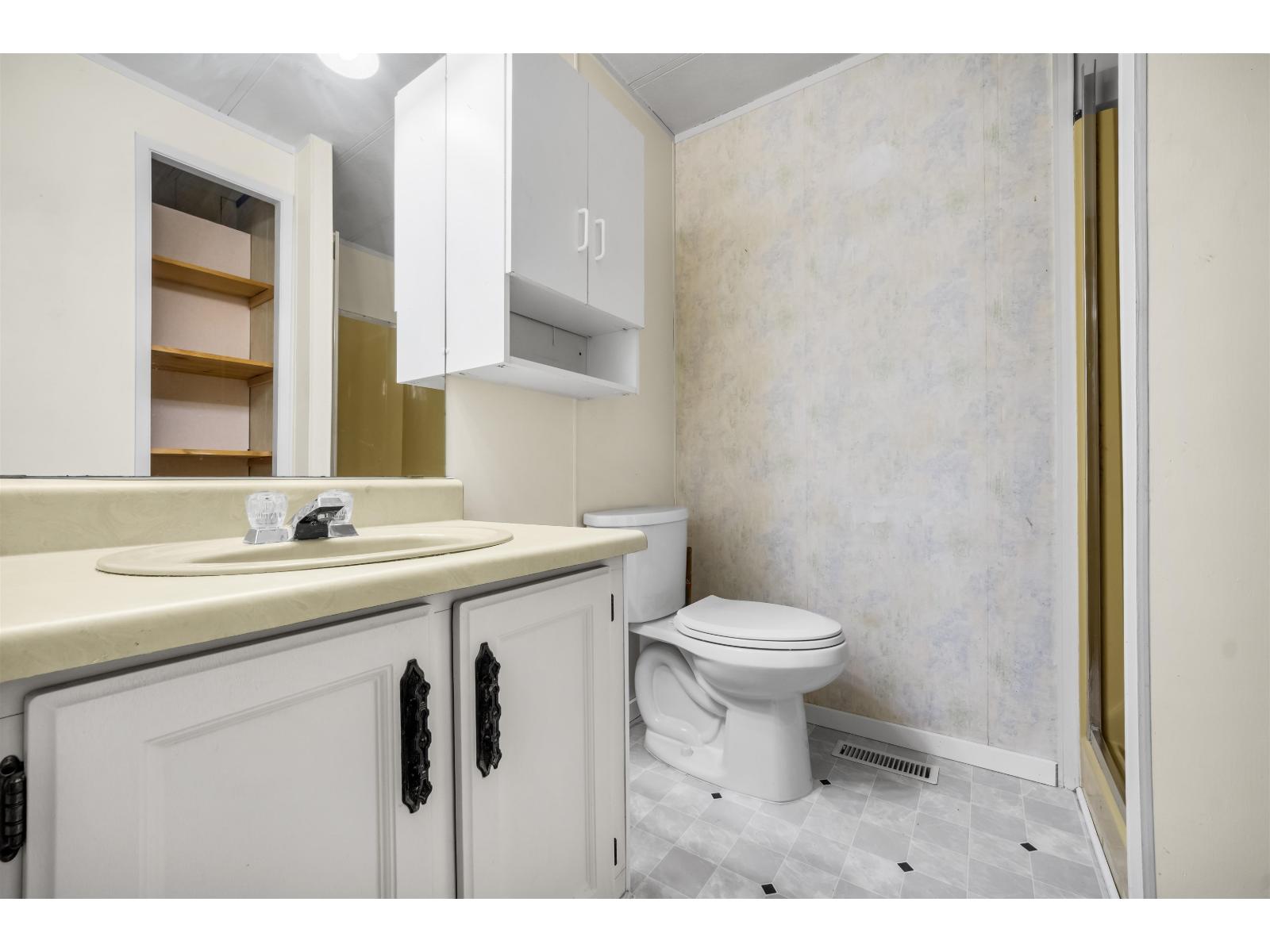 3 6280 King George Boulevard Property Photo 25