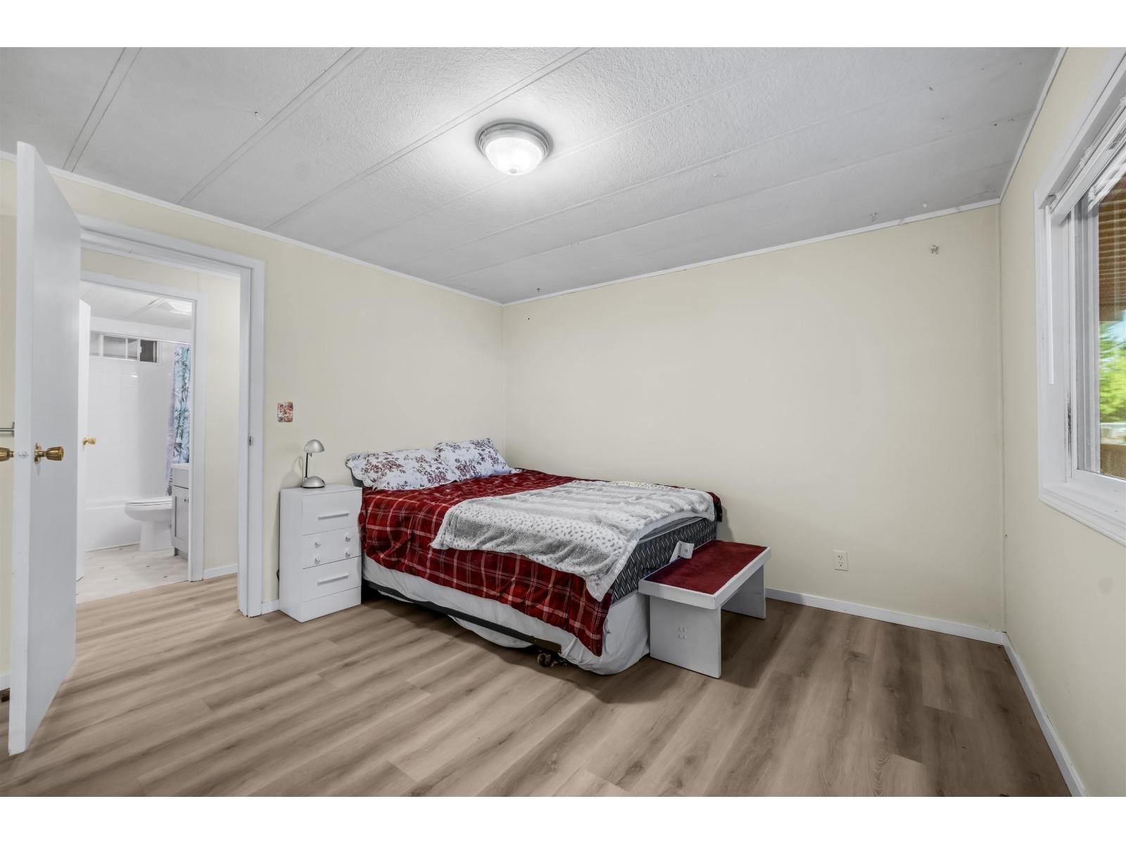 3 6280 King George Boulevard Property Photo 27