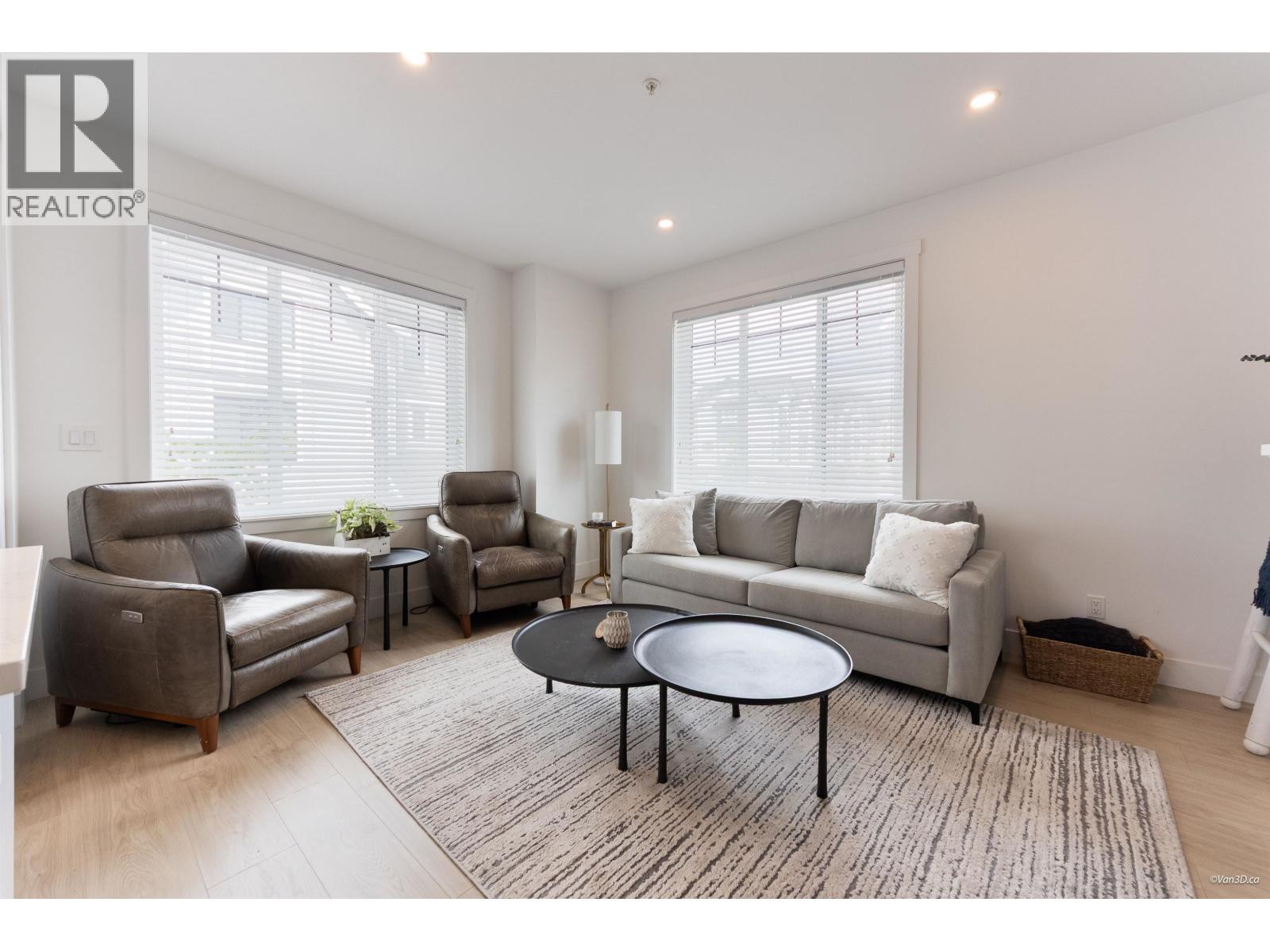 23 12018 237 Street Property Photo 5