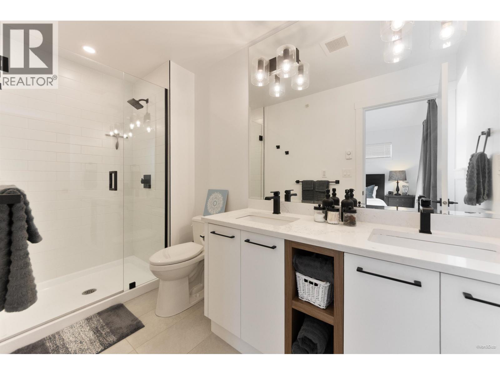 23 12018 237 Street Property Photo 15