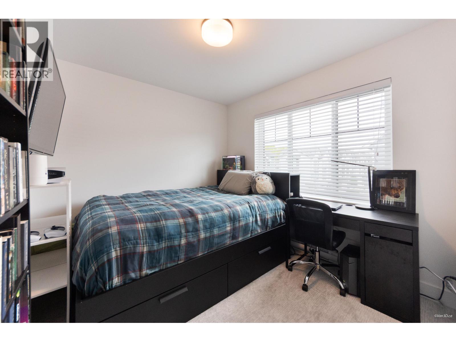 23 12018 237 Street Property Photo 18