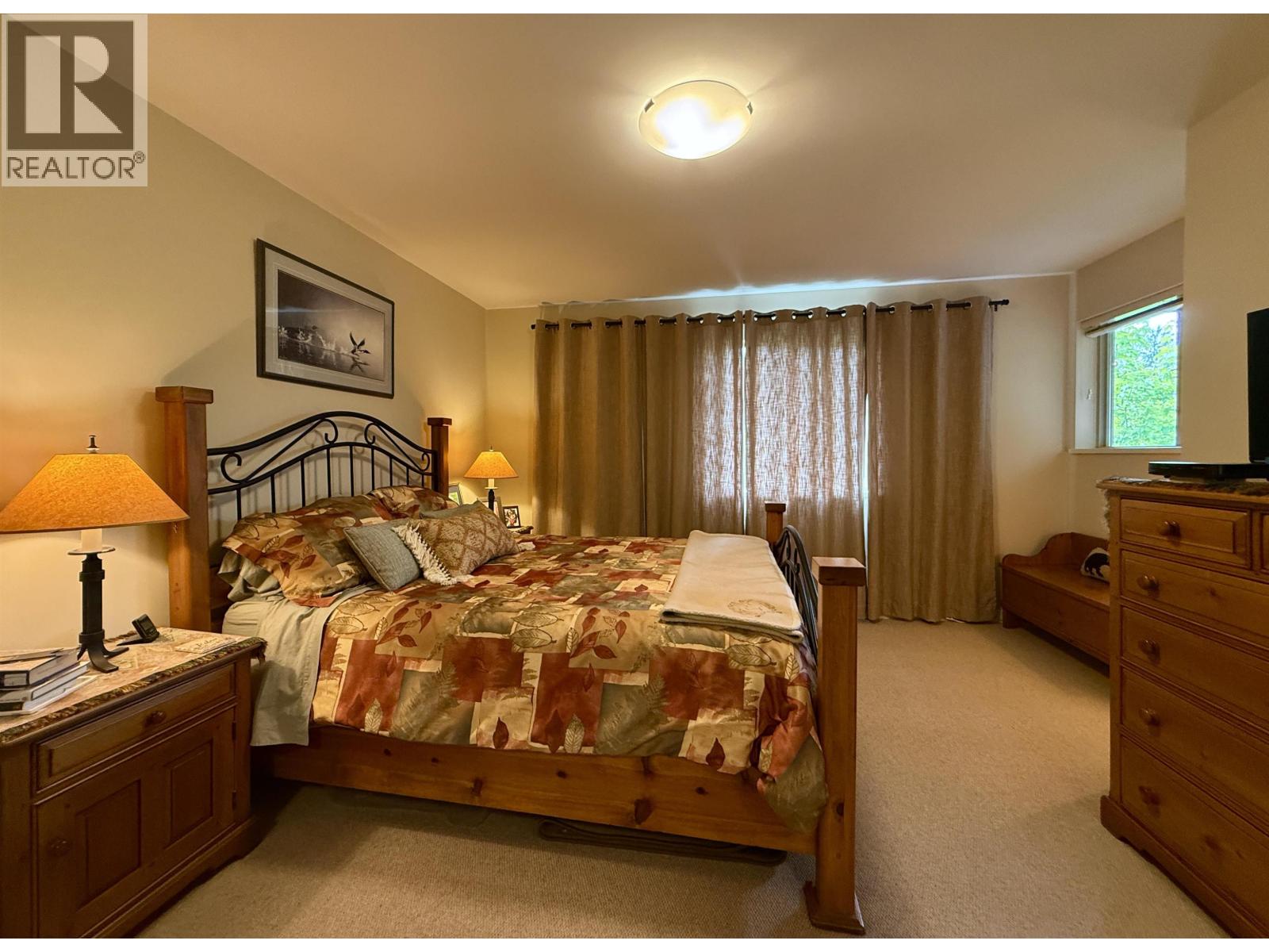 404 5631 Inlet Avenue Property Photo 14