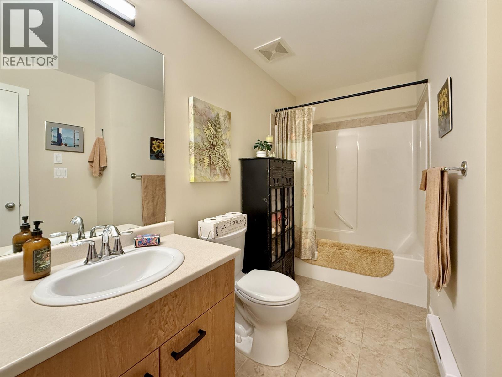 404 5631 Inlet Avenue Property Photo 18
