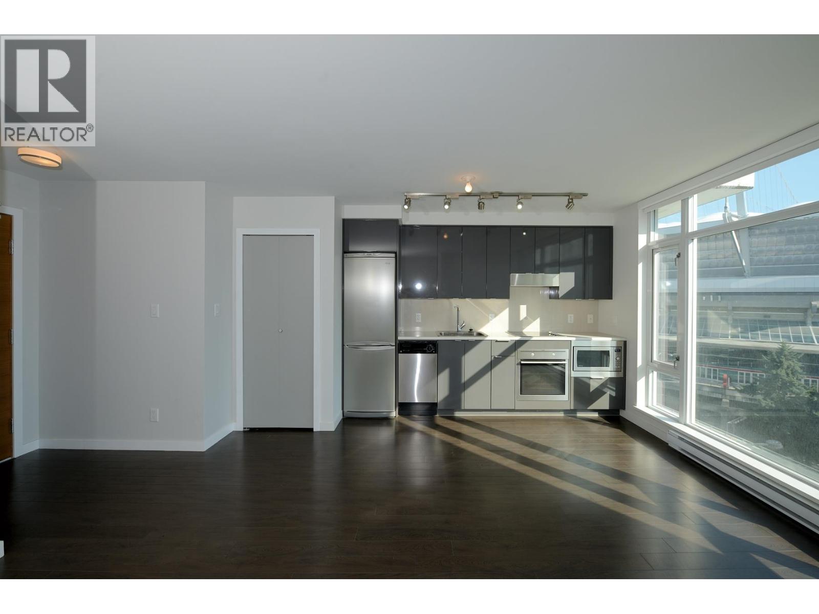 705 161 W GEORGIA STREET Property Photo 1