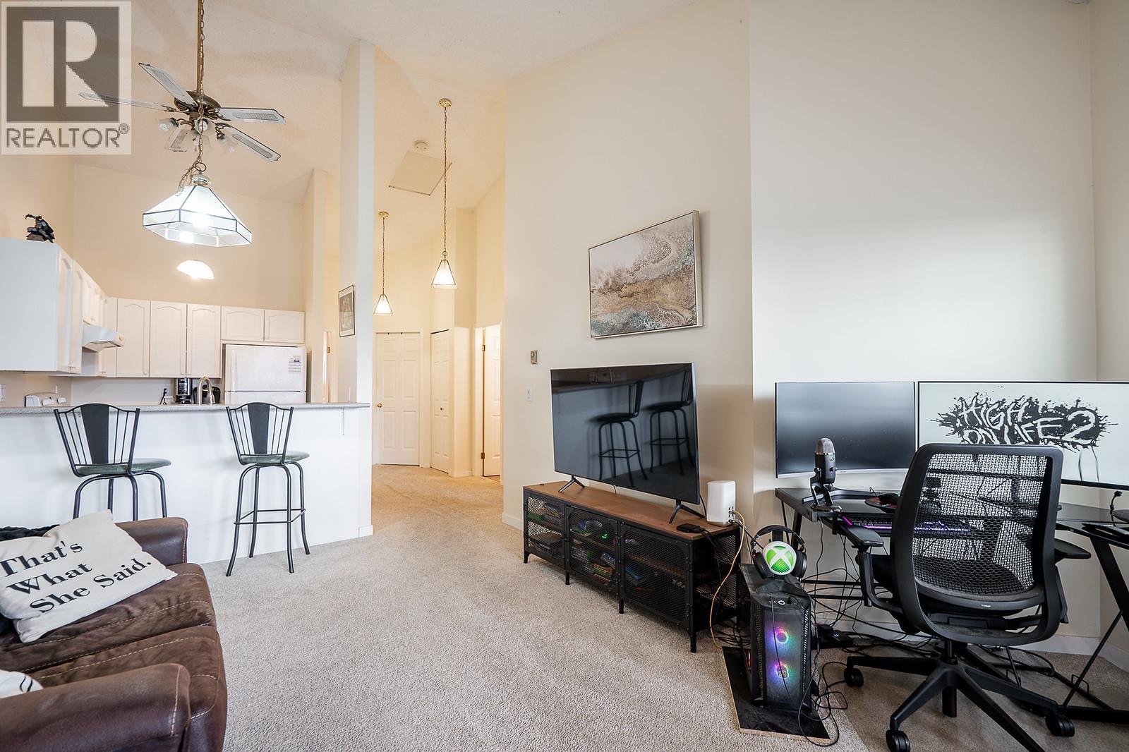 305 11726 225th Street Property Photo 1