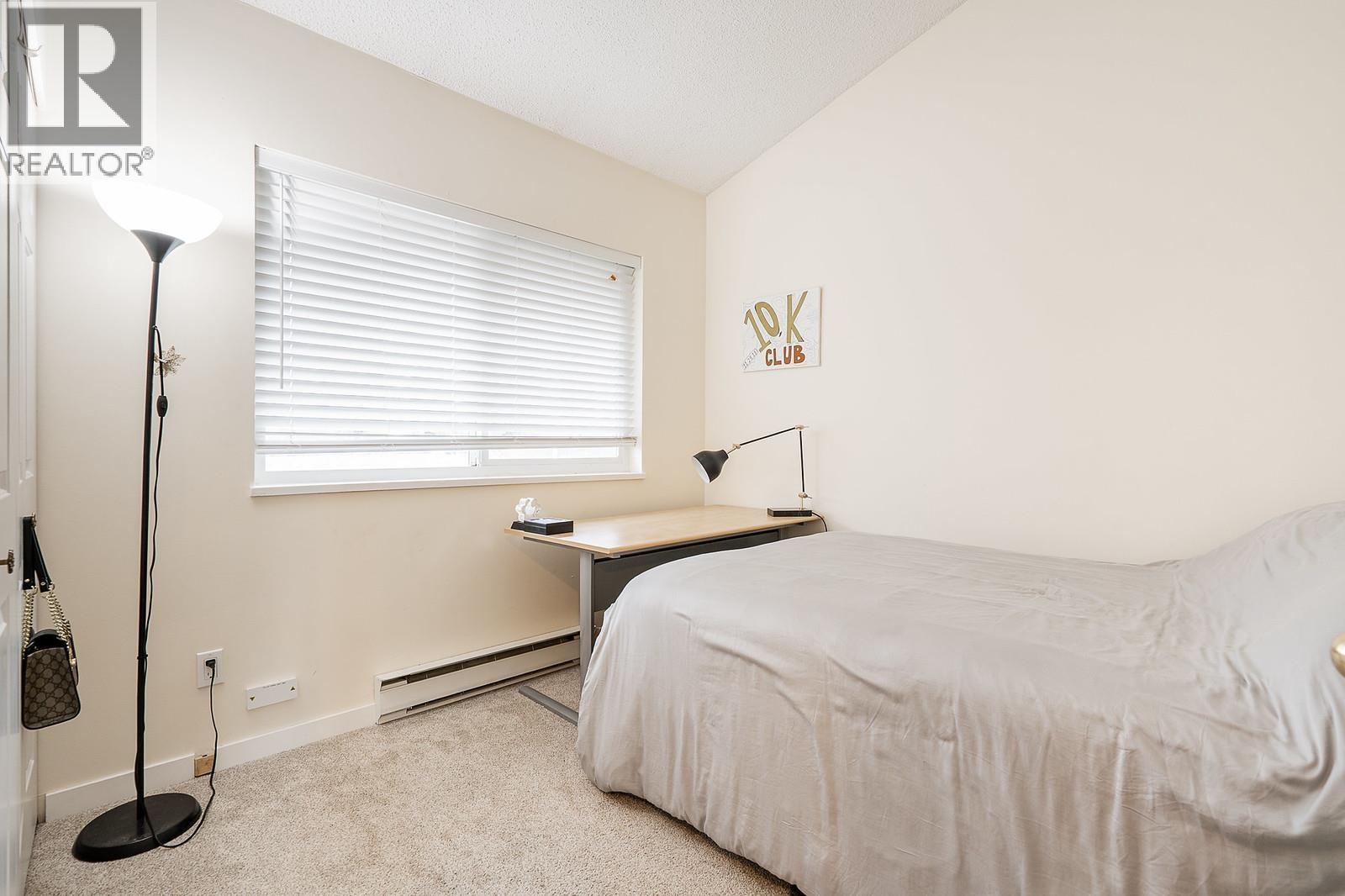 305 11726 225th Street Property Photo 4