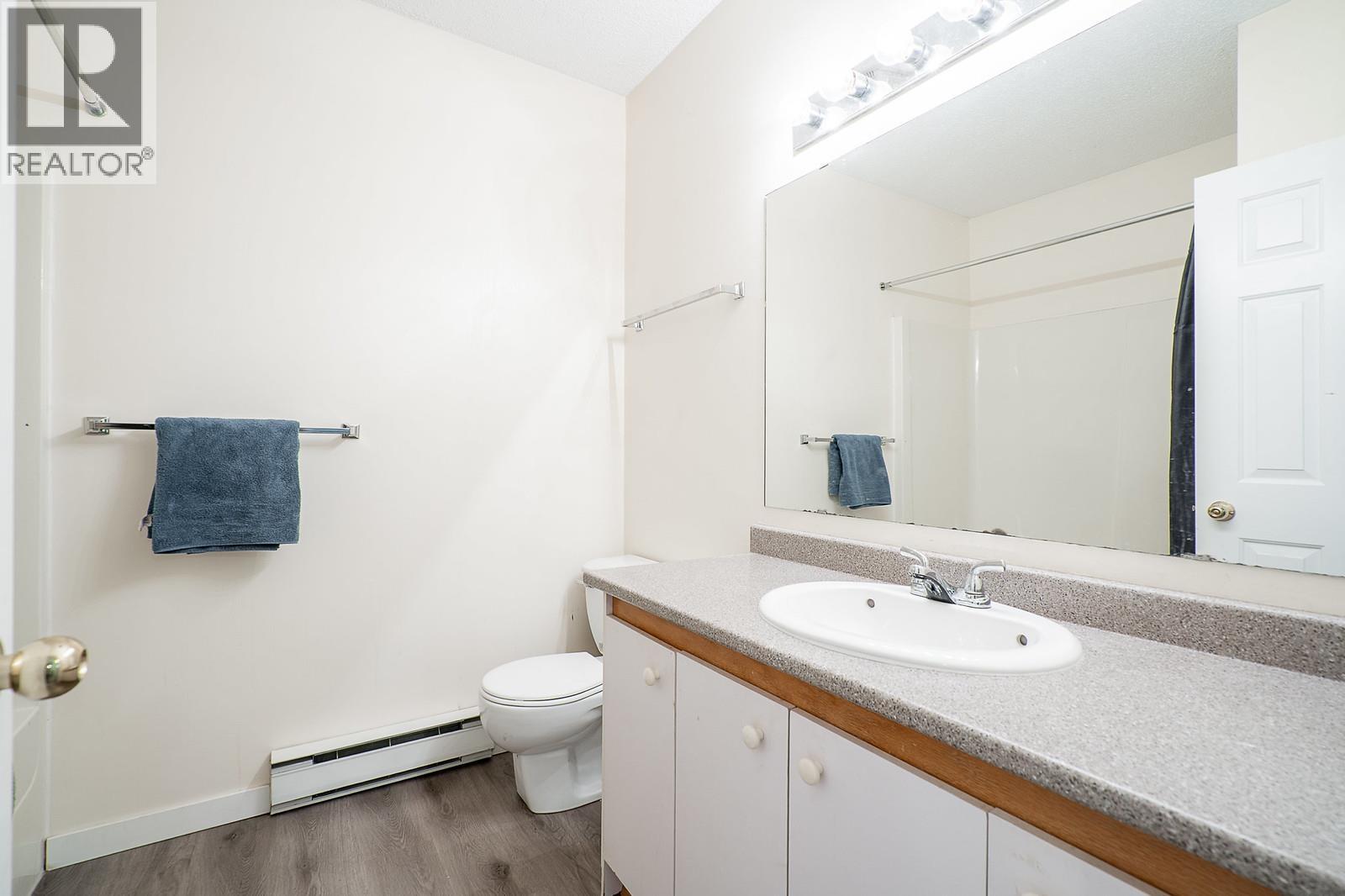 305 11726 225th Street Property Photo 9