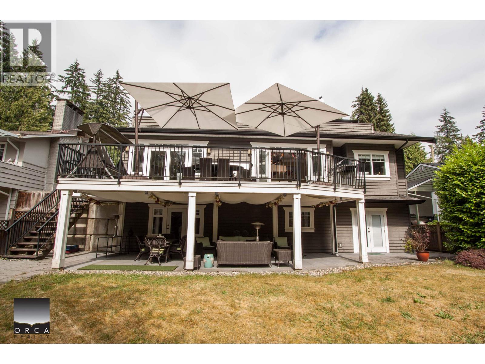555 Greenway Avenue Property Photo 1